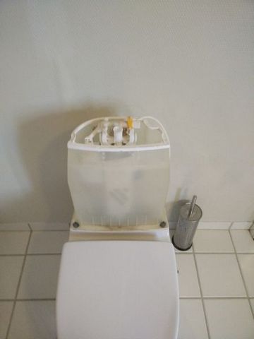 Toilet løber cisterne indvendig 2